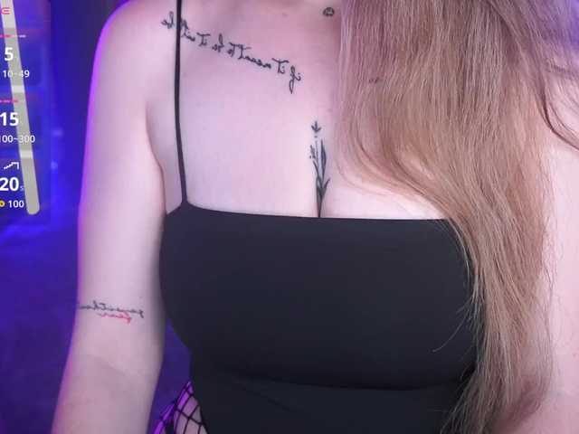 DanielaReign live cam on BongaCams