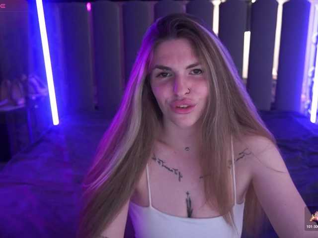 DanielaReign webcam