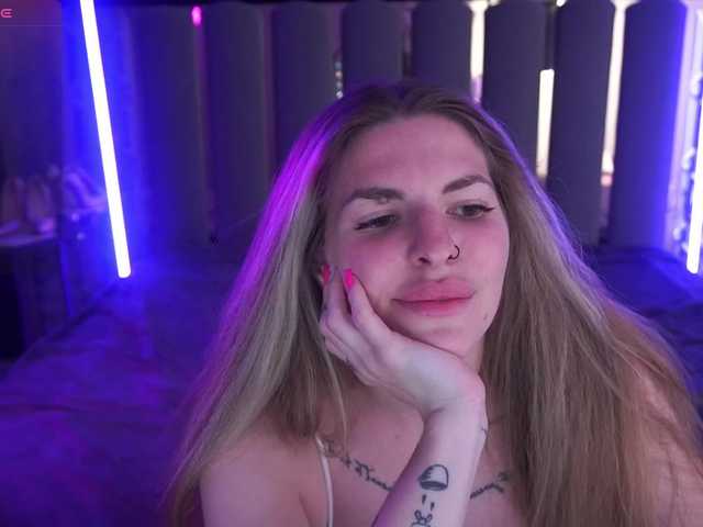 DanielaReign webcam