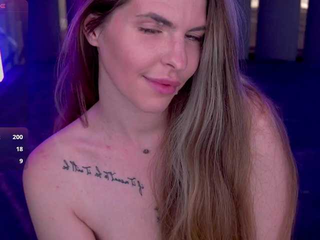 DanielaReign webcam
