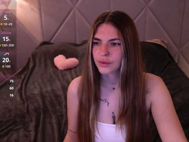 DanielaReign webcam
