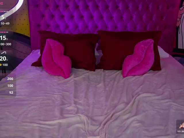 DanielaReign live cam on BongaCams