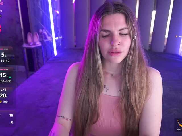 danielareign live sex show