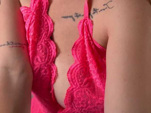 DanielaReign webcam
