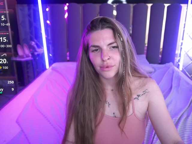 DanielaReign webcam