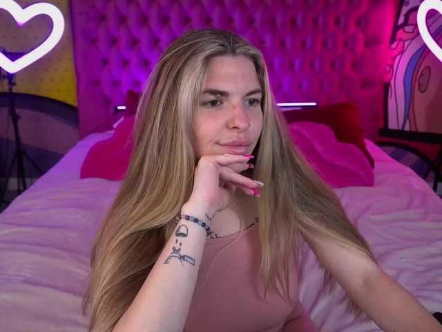 DanielaReign webcam