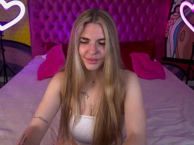 DanielaReign webcam