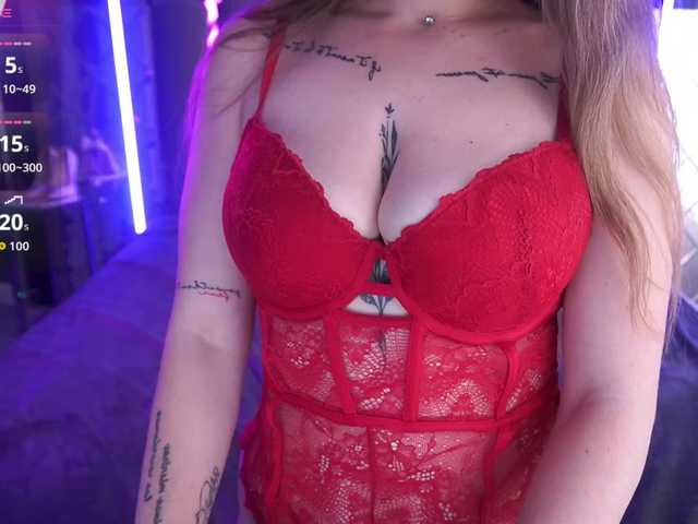 DanielaReign webcam