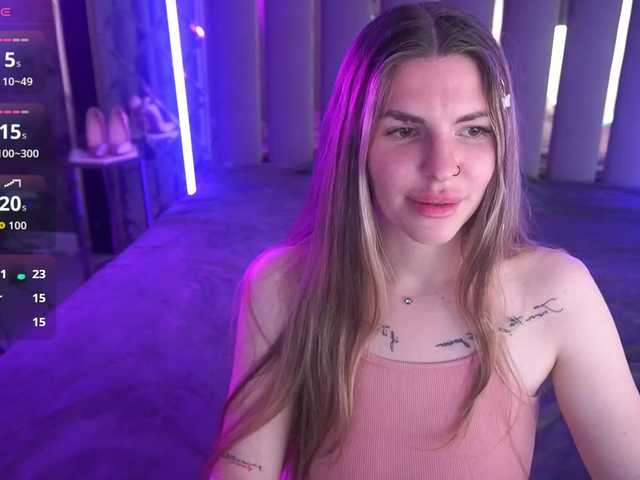 danielareign online