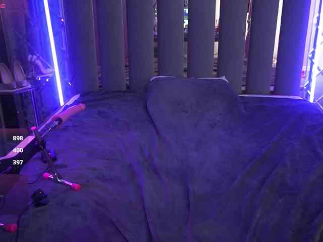 DanielaReign webcam
