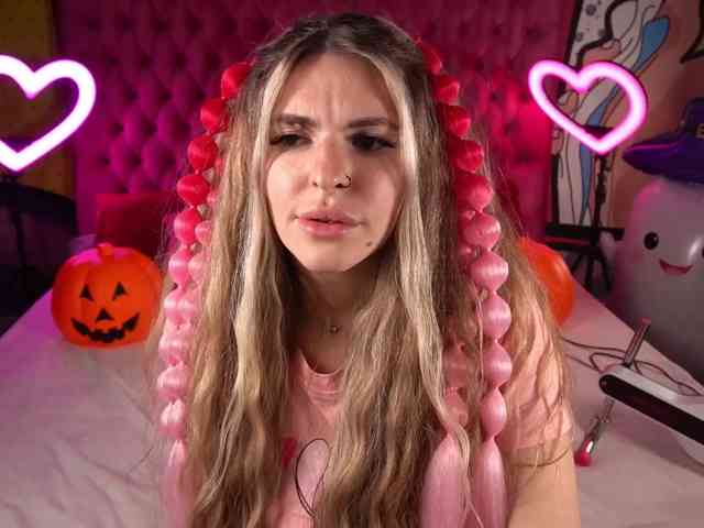 DanielaReign DanielaReign