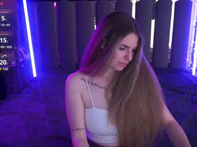 DanielaReign webcam