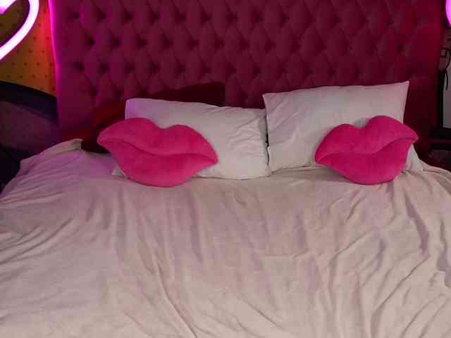 DanielaReign webcam