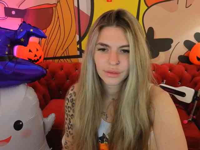 DanielaReign DanielaReign