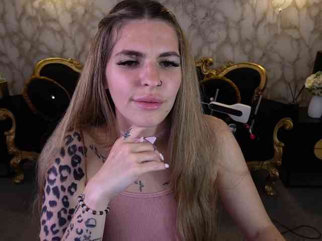 DanielaReign