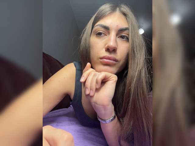 MaggieTurner live cam on BongaCams