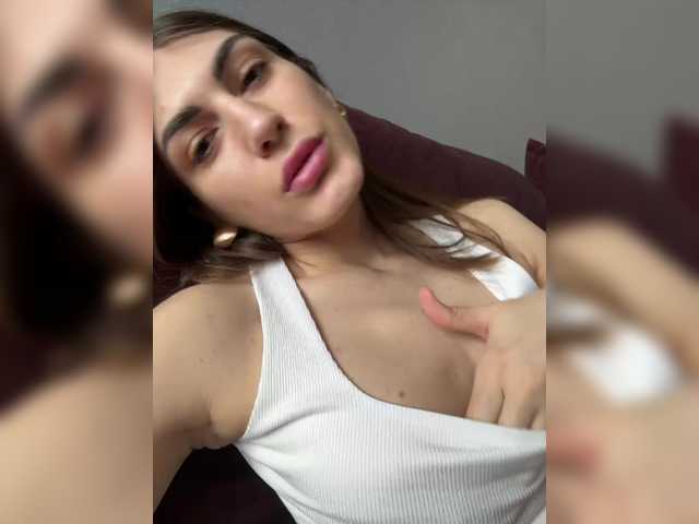 MaggieTurner's BongaCams show and profile