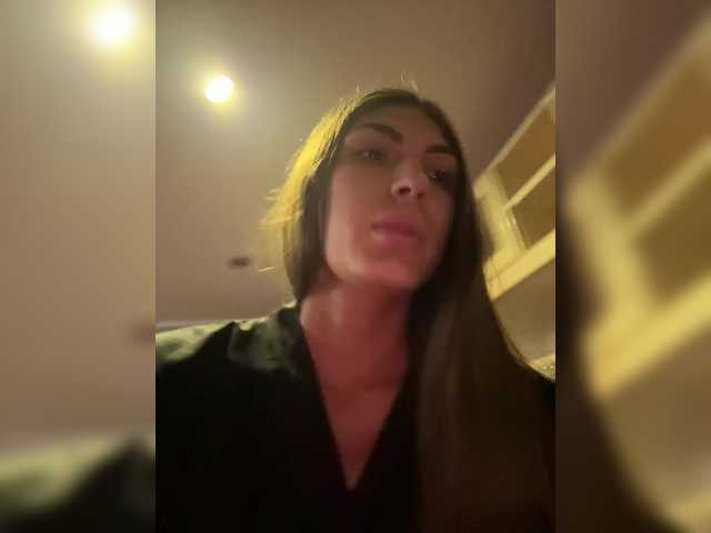 MaggieTurner live cam on BongaCams