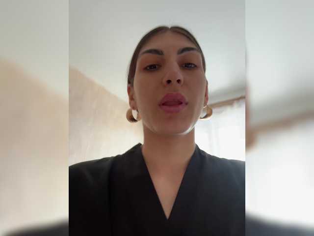 MaggieTurner's BongaCams show and profile