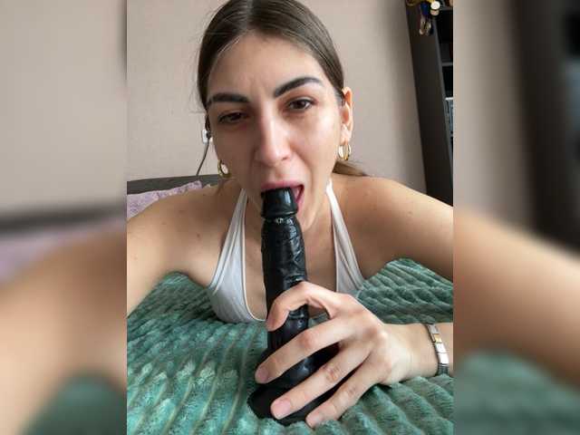 MaggieTurner's BongaCams show and profile