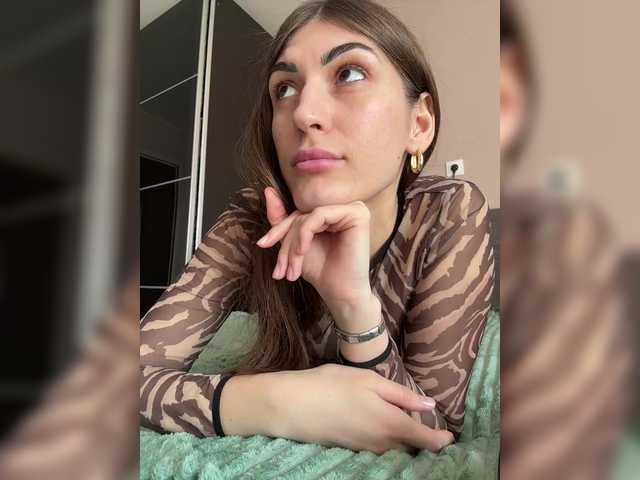 MaggieTurner's BongaCams show and profile