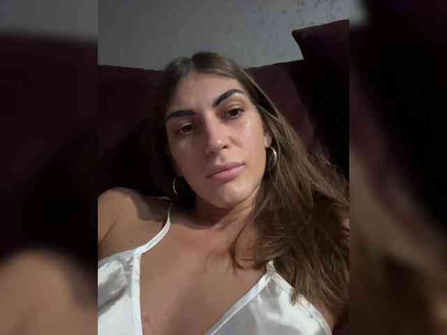 KamillaRuss webcam