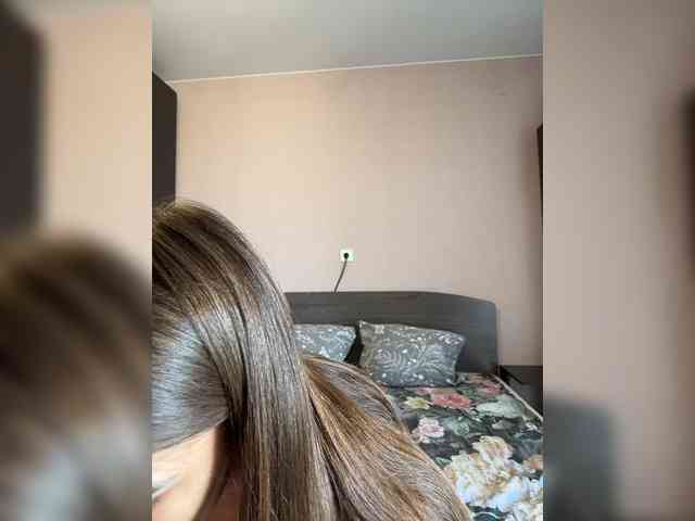 KamillaRuss webcam