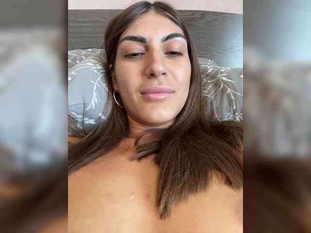 KamillaRuss webcam