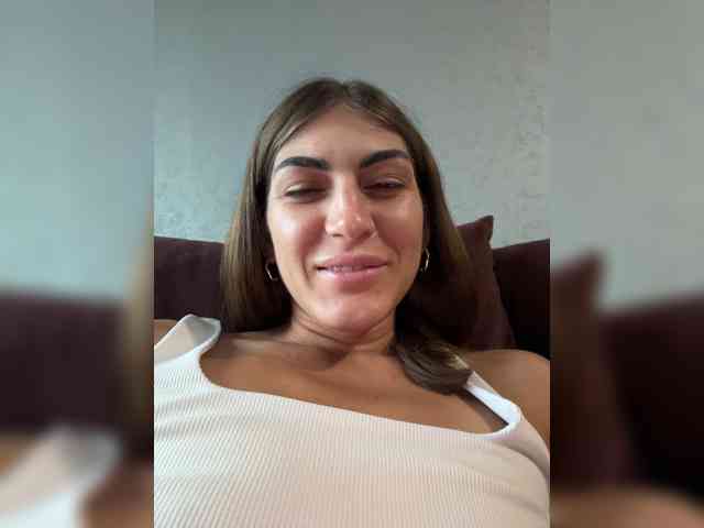 KamillaRuss webcam