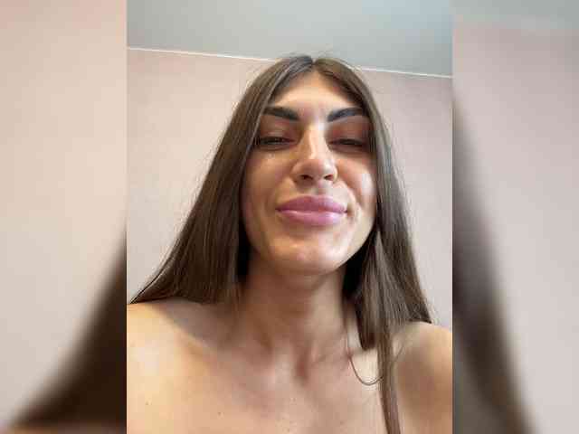 KamillaRuss webcam
