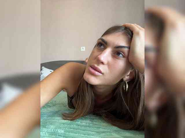 KamillaRuss webcam