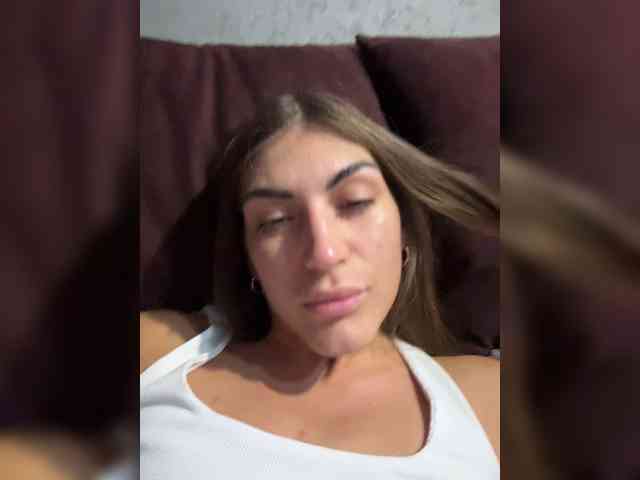 KamillaRuss webcam