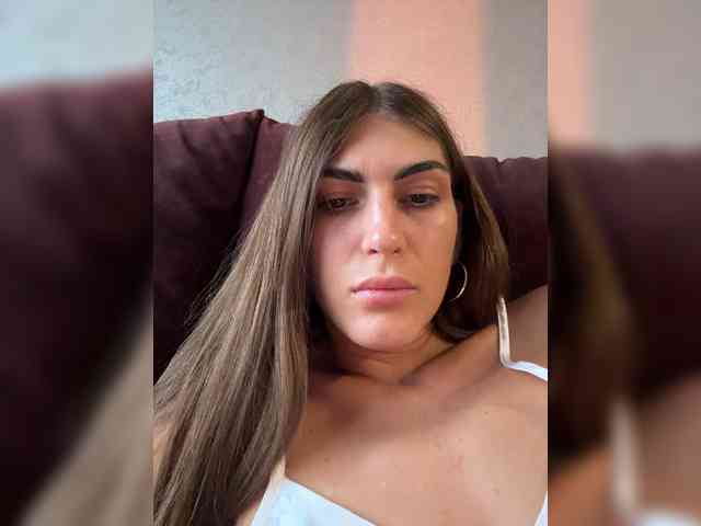KamillaRuss webcam