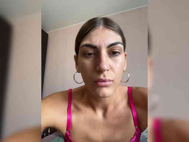 KamillaRuss webcam