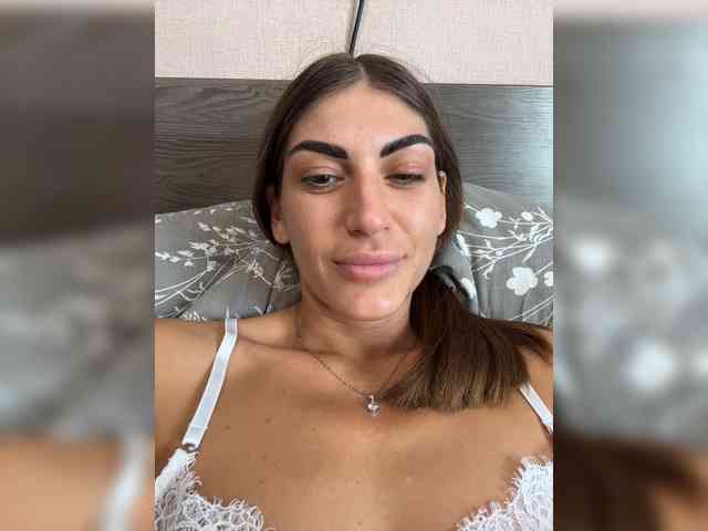 KamillaRuss webcam