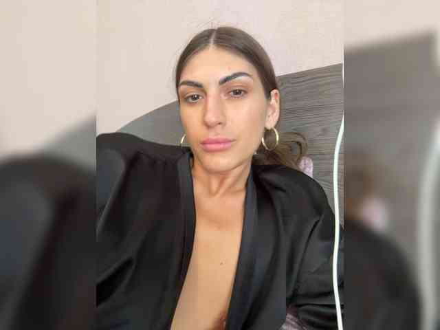 KamillaRuss webcam