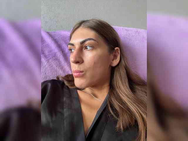 KamillaRuss webcam