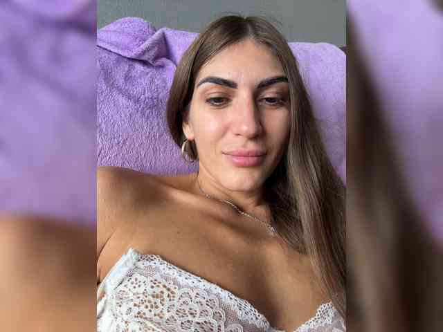 KamillaRuss webcam