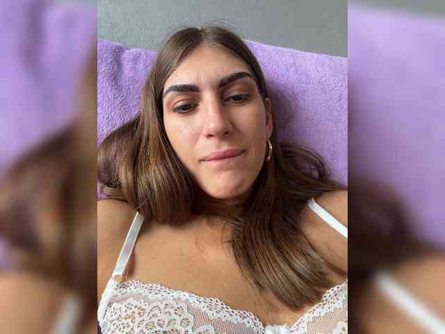 KamillaRuss webcam