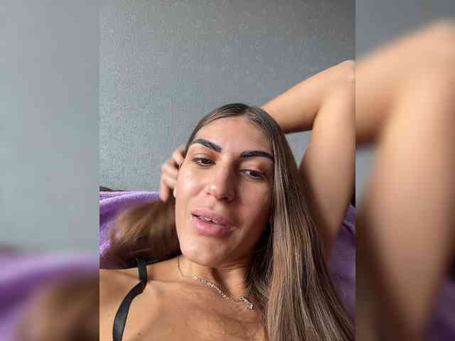 KamillaRuss webcam