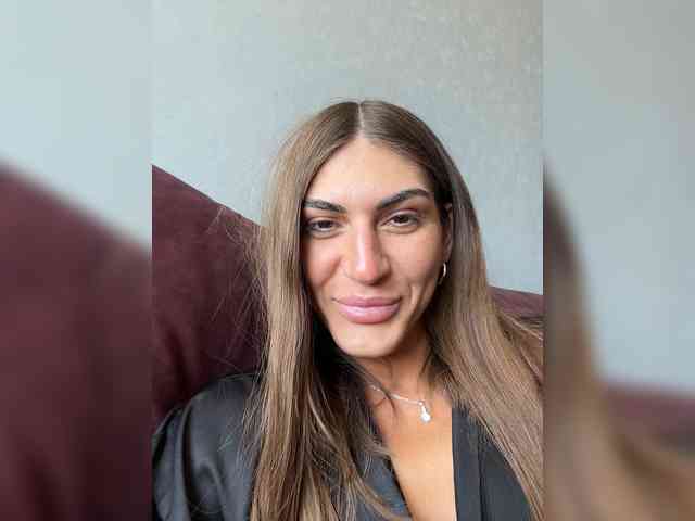 KamillaRuss webcam