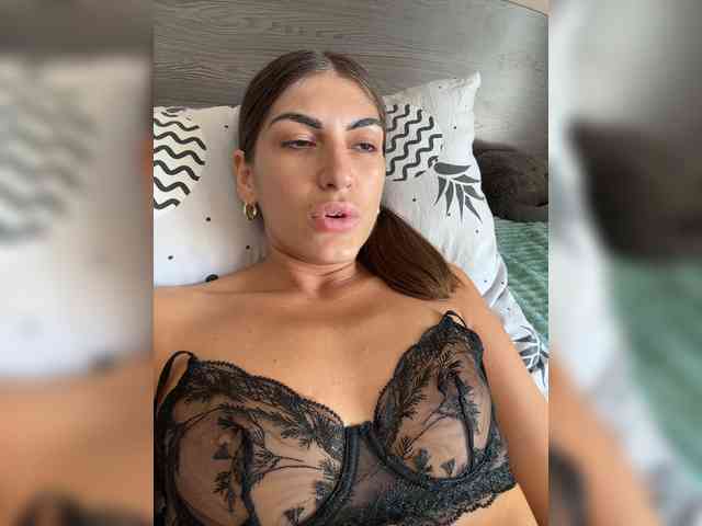 KamillaRuss webcam