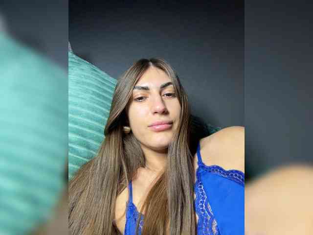KamillaRuss webcam
