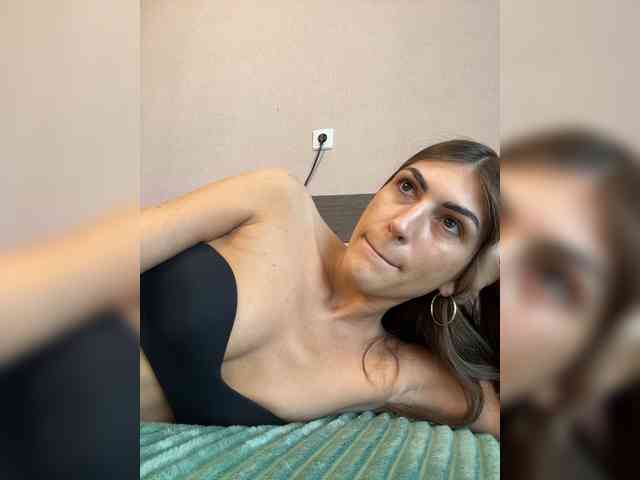 KamillaRuss webcam