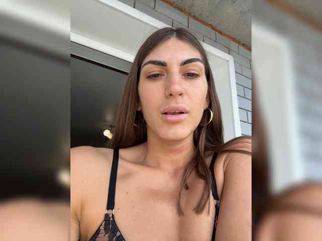 KamillaRuss webcam
