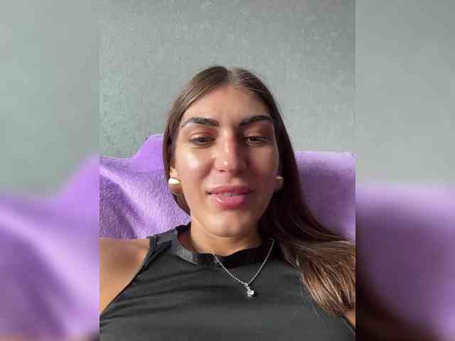 KamillaRuss webcam