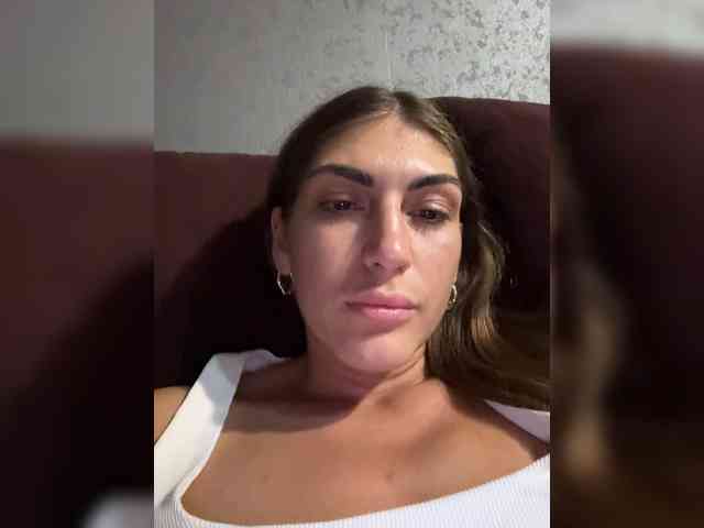 KamillaRuss webcam