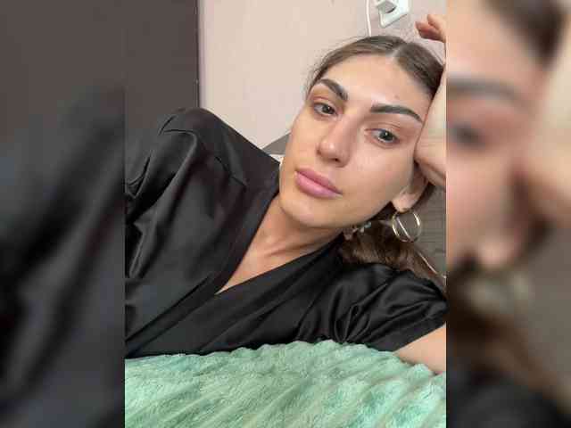 KamillaRuss webcam