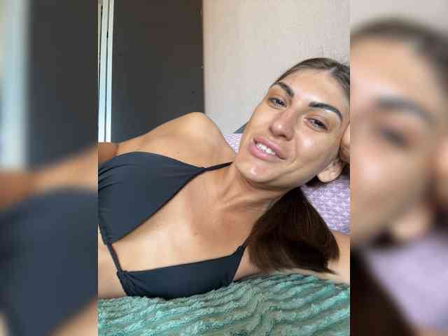 KamillaRuss webcam