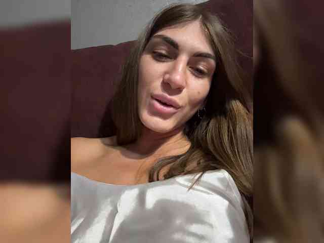 KamillaRuss webcam